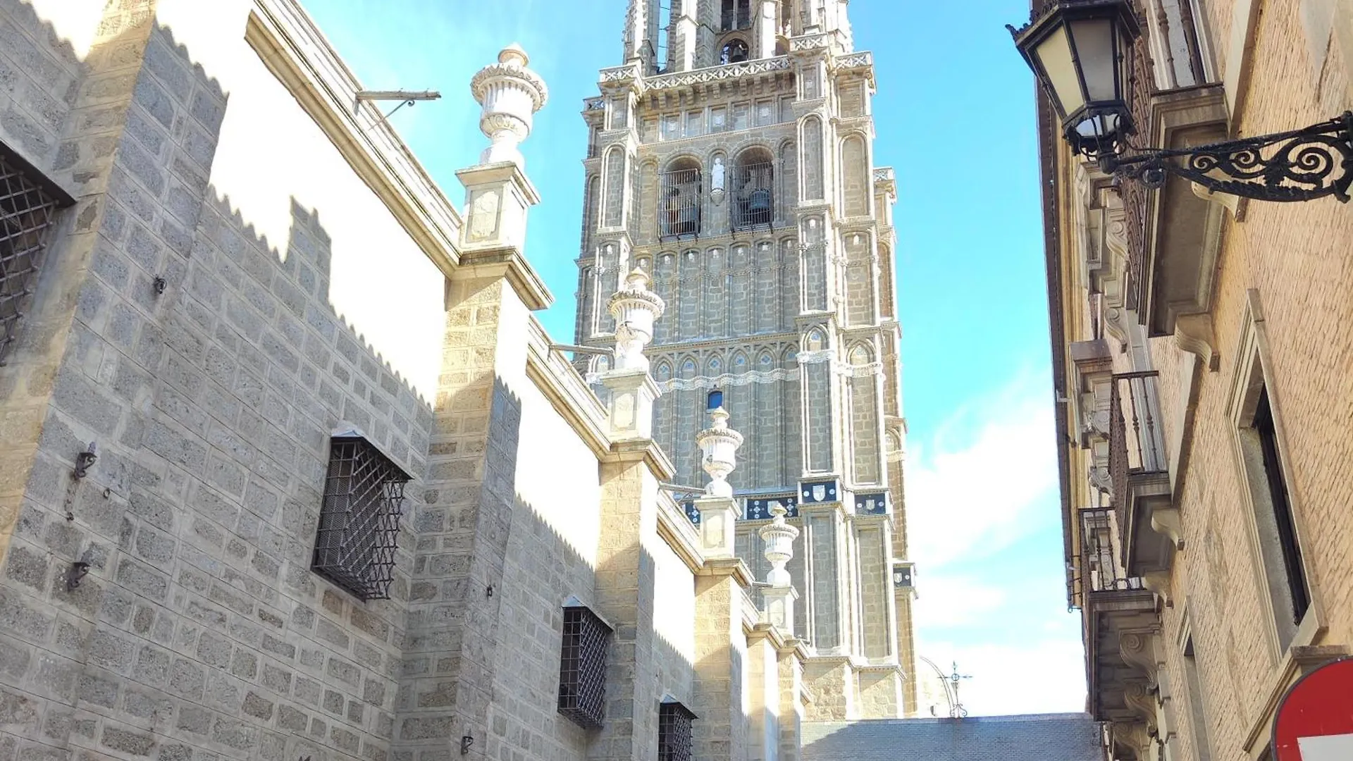 Apartamento Tres Culturas Lux Toledo 0*,